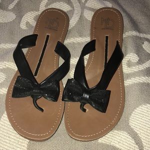Cute Black Bow Tie Sandals size 8